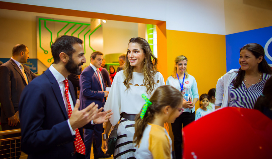 Her Majesty Queen Rania tours the Children’s Museum on Monday (Photo courtesy of Royal Court)